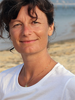 Caroline Hauton